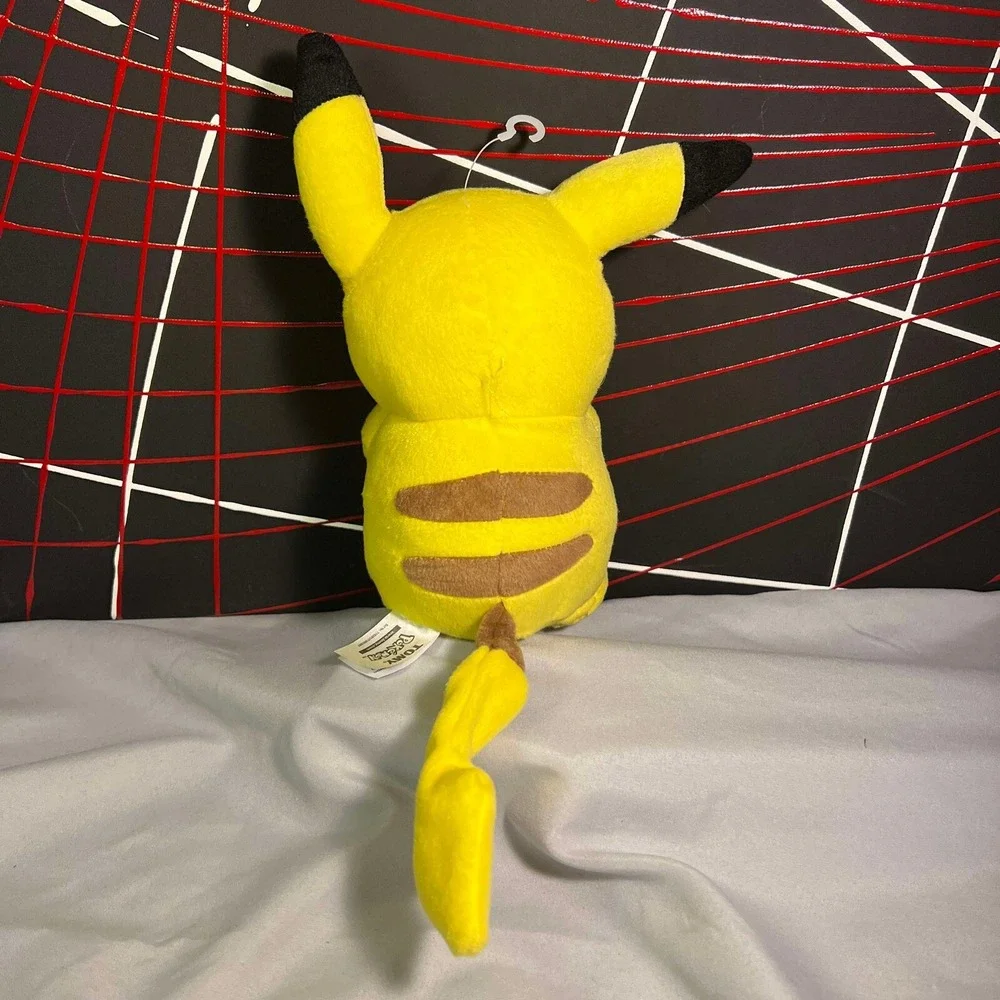 Pokemon Pikachu Yellow Tomy Nintedo‎ Plush Stuffed Animal 2018 9